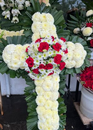 ARREGLO DE FUNERAL 5